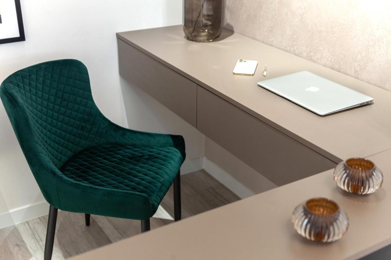 Avangard Franko* Art Apartment Lemberg Exterior foto