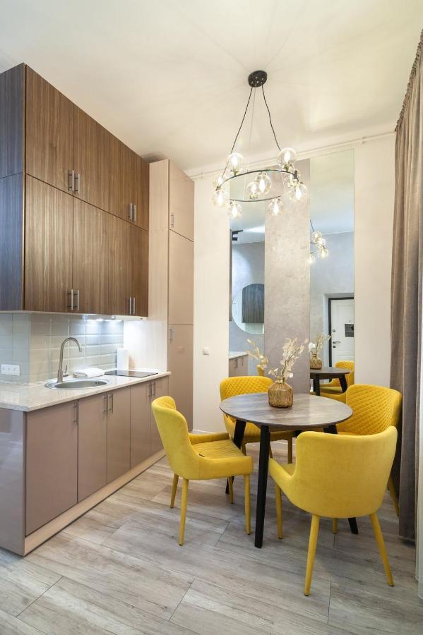 Avangard Franko* Art Apartment Lemberg Exterior foto